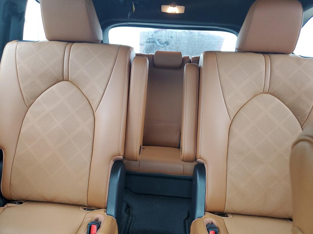 Toyota Highlander Hybrid Platinum Image 10