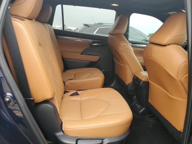 Toyota Highlander Hybrid Platinum Image 8