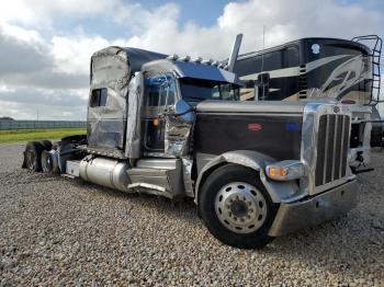  Salvage Peterbilt 389