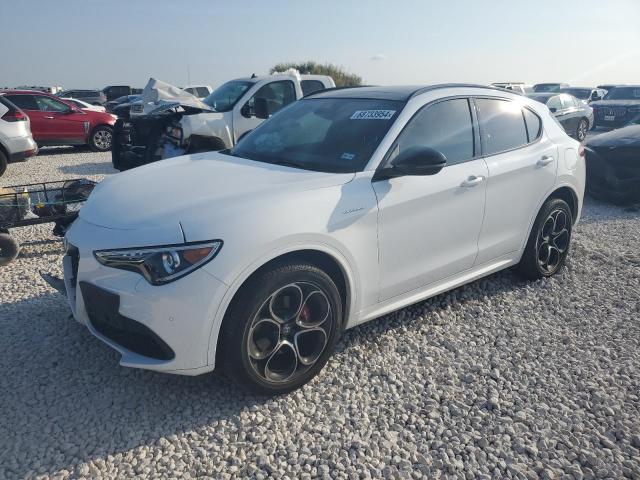  Salvage Alfa Romeo Stelvio