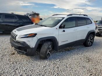  Salvage Jeep Cherokee