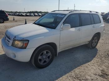  Salvage Toyota Highlander