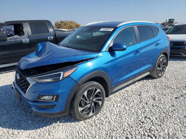  Salvage Hyundai TUCSON