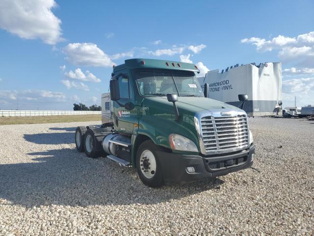  Salvage Freightliner Cascadia 1