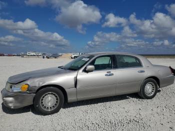  Salvage Lincoln Towncar