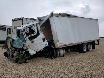  Salvage Freightliner 114sd