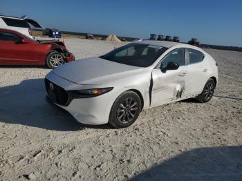  Salvage Mazda 3