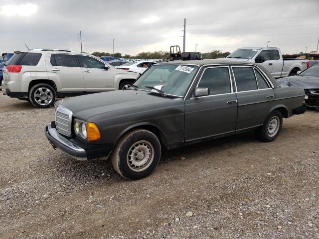  Salvage Mercedes-Benz 300-Class