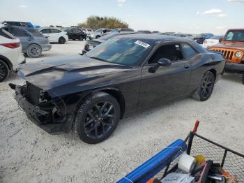  Salvage Dodge Challenger