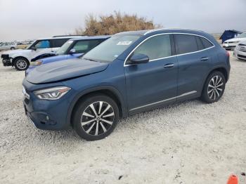  Salvage Mercedes-Benz GLA