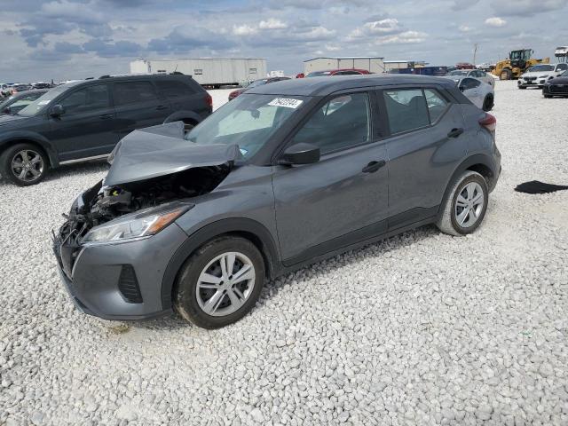  Salvage Nissan Kicks