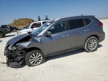  Salvage Nissan Rogue