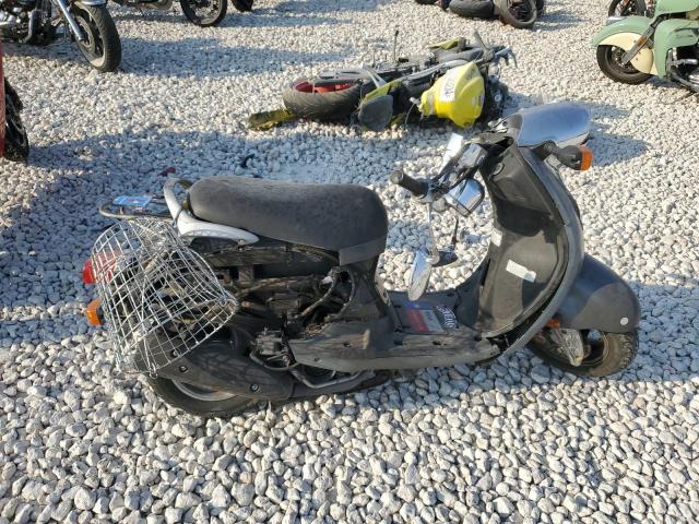  Salvage Yamaha Scooter