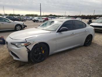  Salvage Alfa Romeo Giulia