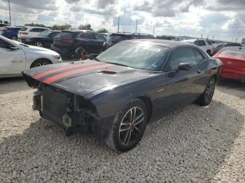  Salvage Dodge Challenger