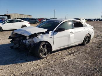  Salvage Hyundai ELANTRA