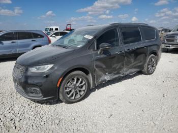  Salvage Chrysler Pacifica