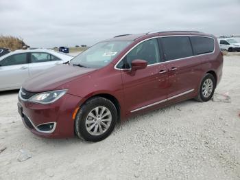  Salvage Chrysler Pacifica