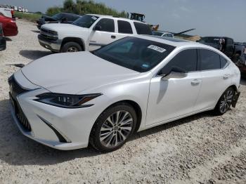  Salvage Lexus Es