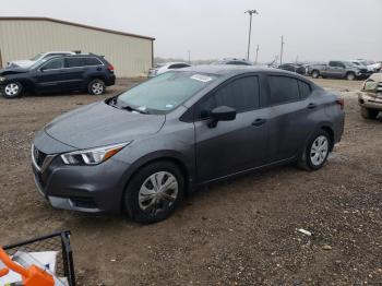  Salvage Nissan Versa