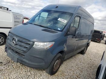  Salvage Mercedes-Benz Sprinter