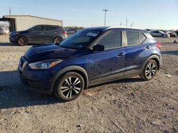  Salvage Nissan Kicks