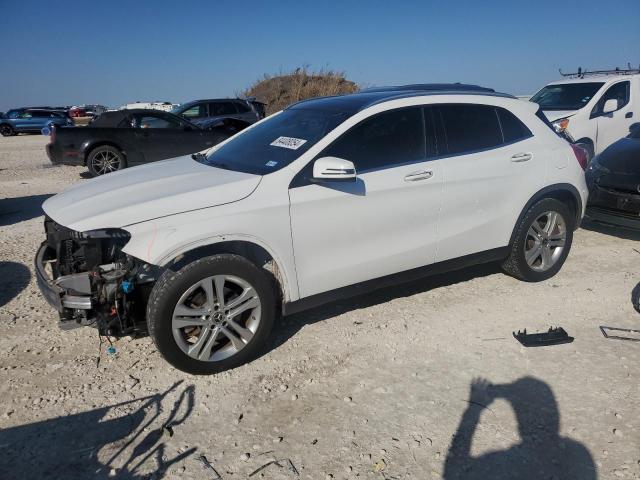  Salvage Mercedes-Benz GLA