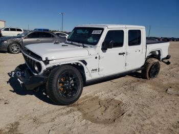  Salvage Jeep Gladiator