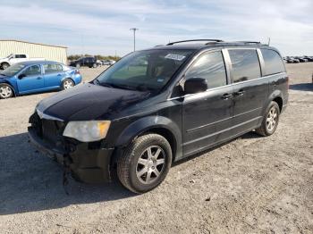  Salvage Chrysler Minivan