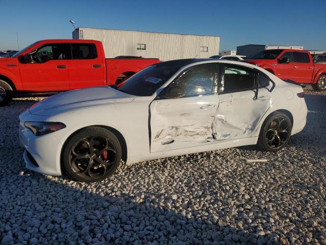  Salvage Alfa Romeo Giulia