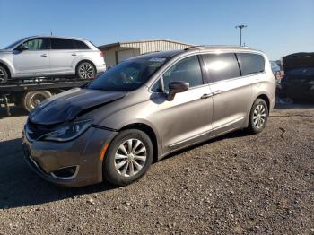  Salvage Chrysler Pacifica