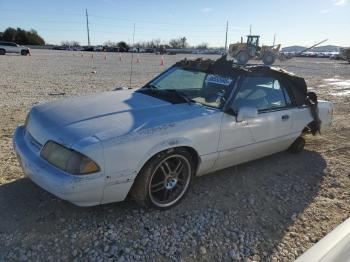  Salvage Ford Mustang