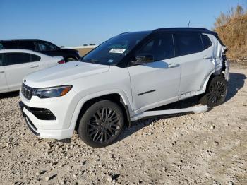  Salvage Jeep Compass