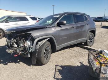  Salvage Jeep Compass