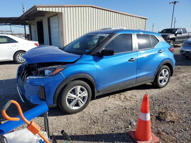  Salvage Nissan Kicks