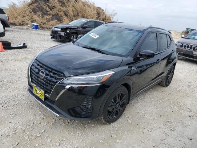  Salvage Nissan Kicks