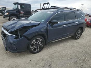  Salvage Subaru Ascent