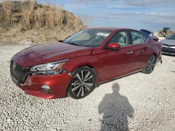  Salvage Nissan Altima