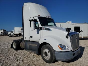  Salvage Kenworth T680