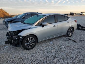  Salvage Nissan Versa