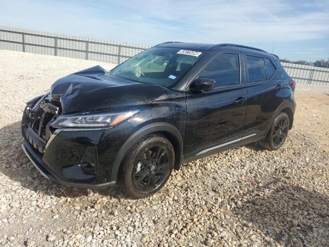  Salvage Nissan Kicks