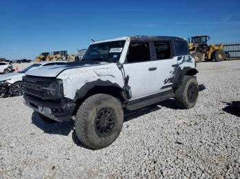  Salvage Ford Bronco