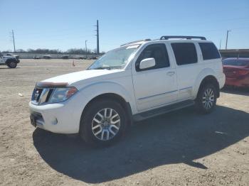  Salvage Nissan Pathfinder