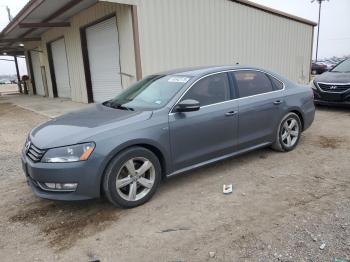  Salvage Volkswagen Passat