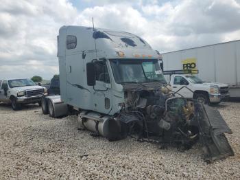  Salvage Freightliner Cst120
