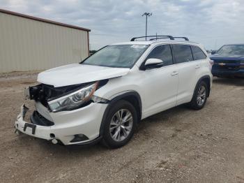  Salvage Toyota Highlander