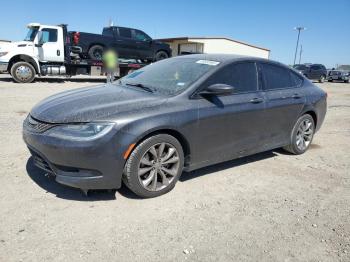  Salvage Chrysler 200