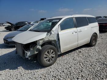  Salvage Kia Sedona