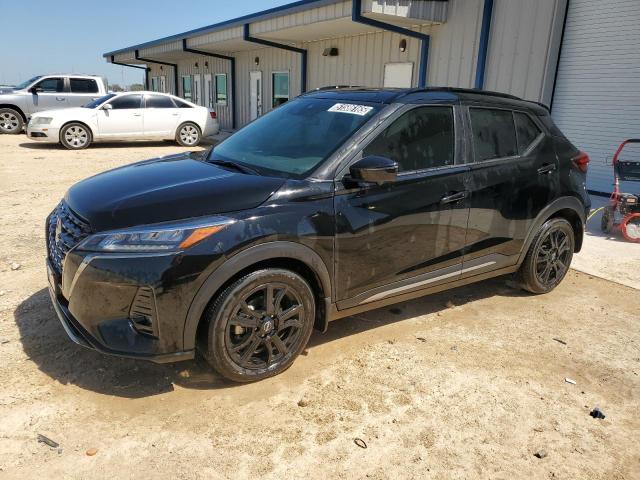  Salvage Nissan Kicks