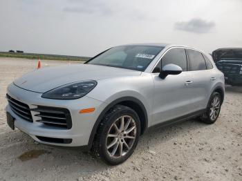  Salvage Porsche Cayenne